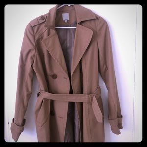 Brown trench coat size M